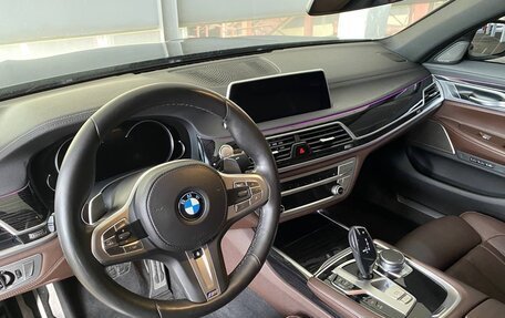 BMW 7 серия, 2018 год, 3 815 000 рублей, 13 фотография