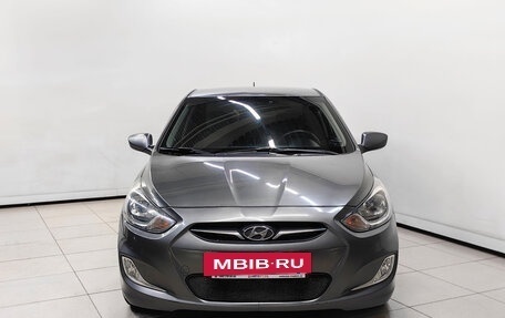 Hyundai Solaris II рестайлинг, 2011 год, 645 000 рублей, 3 фотография