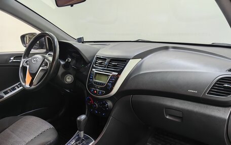 Hyundai Solaris II рестайлинг, 2011 год, 645 000 рублей, 13 фотография