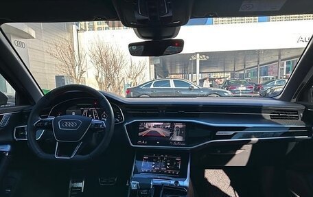 Audi RS 6, 2024 год, 21 900 000 рублей, 16 фотография