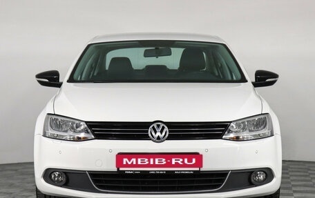 Volkswagen Jetta VI, 2013 год, 897 000 рублей, 2 фотография