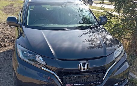 Honda Vezel, 2014 год, 1 650 000 рублей, 1 фотография
