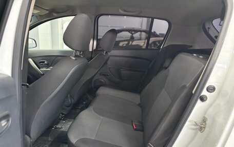 Renault Sandero II рестайлинг, 2017 год, 877 000 рублей, 18 фотография
