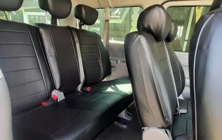 Hyundai H-1 II рестайлинг, 2012 год, 1 910 000 рублей, 6 фотография