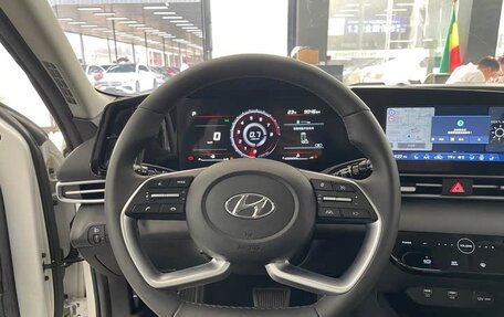 Hyundai Elantra, 2022 год, 1 420 000 рублей, 7 фотография