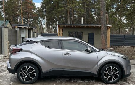 Toyota C-HR I рестайлинг, 2017 год, 1 950 000 рублей, 5 фотография