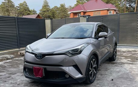 Toyota C-HR I рестайлинг, 2017 год, 1 950 000 рублей, 25 фотография