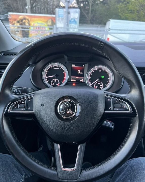 Skoda Octavia, 2018 год, 2 400 000 рублей, 23 фотография
