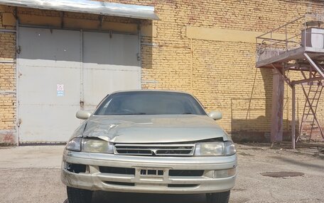 Toyota Carina, 1993 год, 250 000 рублей, 1 фотография