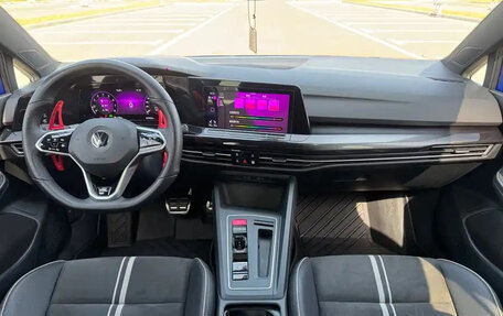 Volkswagen Golf VIII, 2021 год, 1 740 000 рублей, 11 фотография