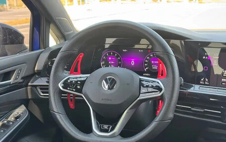 Volkswagen Golf VIII, 2021 год, 1 740 000 рублей, 10 фотография