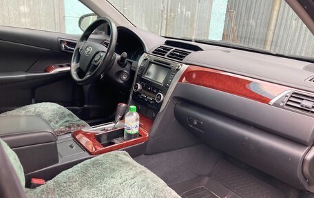 Toyota Camry, 2014 год, 2 600 000 рублей, 11 фотография