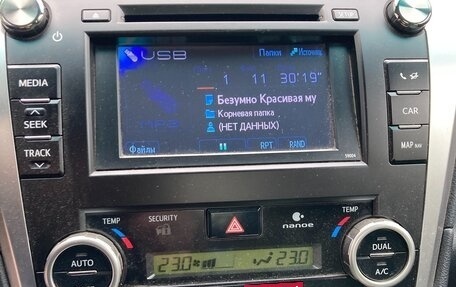 Toyota Camry, 2014 год, 2 600 000 рублей, 13 фотография