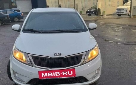 KIA Rio III рестайлинг, 2012 год, 530 000 рублей, 3 фотография