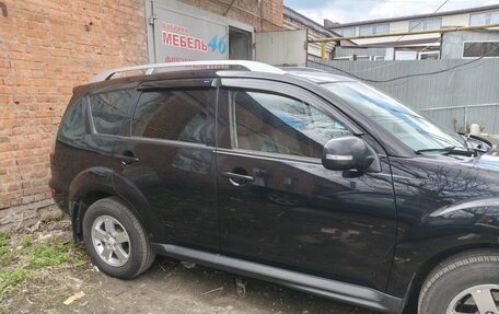 Mitsubishi Outlander III рестайлинг 3, 2010 год, 950 000 рублей, 5 фотография
