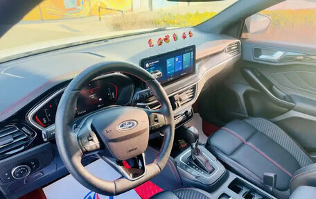 Ford Focus IV, 2022 год, 1 390 099 рублей, 8 фотография