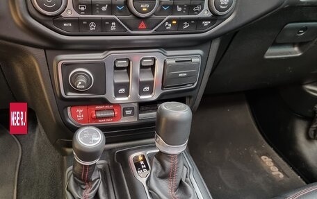 Jeep Wrangler, 2019 год, 4 900 000 рублей, 12 фотография