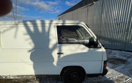 Nissan Homy IV, 1991 год, 225 000 рублей, 10 фотография