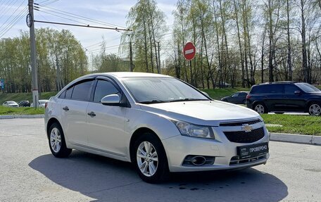 Chevrolet Cruze II, 2011 год, 660 000 рублей, 3 фотография