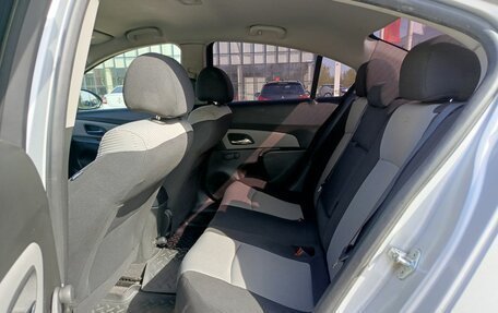 Chevrolet Cruze II, 2011 год, 660 000 рублей, 15 фотография