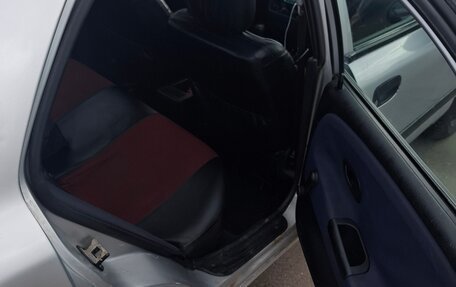 Mitsubishi Carisma I, 2003 год, 215 000 рублей, 11 фотография