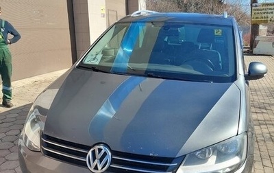 Volkswagen Sharan II, 2011 год, 1 350 000 рублей, 1 фотография