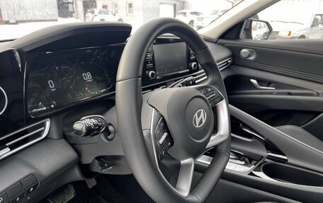 Hyundai Elantra, 2023 год, 2 199 000 рублей, 14 фотография