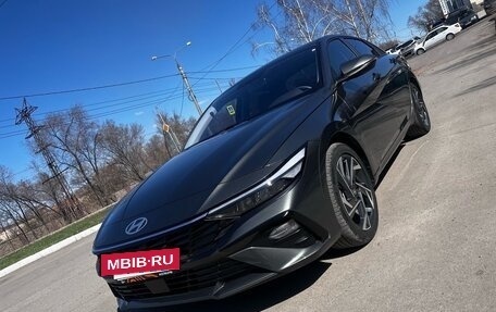 Hyundai Elantra, 2023 год, 2 199 000 рублей, 11 фотография