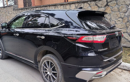 Toyota Harrier, 2019 год, 3 110 000 рублей, 8 фотография