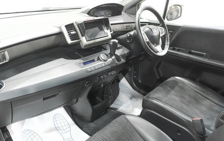 Honda Freed I, 2014 год, 1 399 000 рублей, 7 фотография