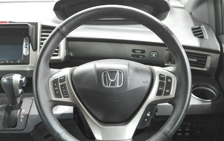 Honda Freed I, 2014 год, 1 399 000 рублей, 12 фотография