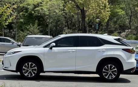 Lexus RX IV рестайлинг, 2022 год, 3 950 000 рублей, 3 фотография