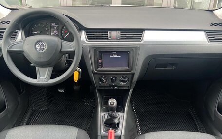 Skoda Rapid I, 2015 год, 885 000 рублей, 20 фотография