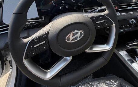 Hyundai Elantra, 2024 год, 2 749 000 рублей, 13 фотография