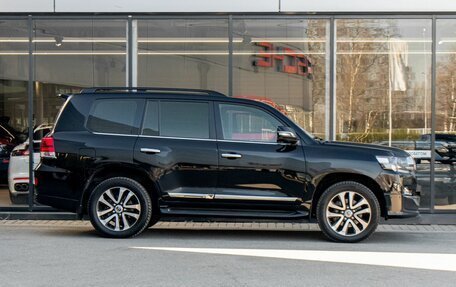 Toyota Land Cruiser 200, 2018 год, 6 900 000 рублей, 5 фотография