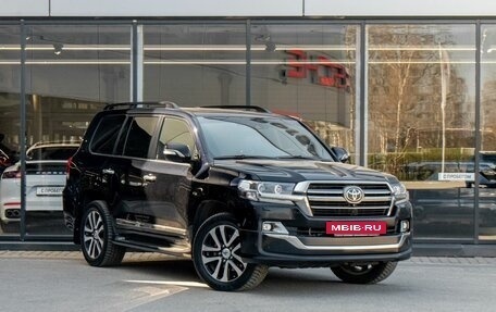 Toyota Land Cruiser 200, 2018 год, 6 900 000 рублей, 6 фотография
