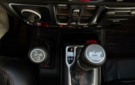 Jeep Wrangler, 2019 год, 4 900 000 рублей, 25 фотография