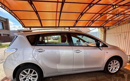 Toyota Verso I, 2010 год, 930 000 рублей, 3 фотография