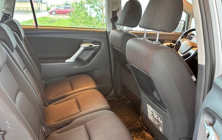 Toyota Verso I, 2010 год, 930 000 рублей, 7 фотография