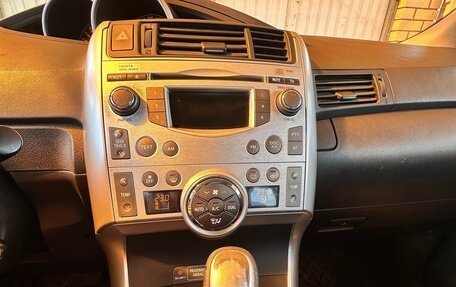 Toyota Verso I, 2010 год, 930 000 рублей, 15 фотография