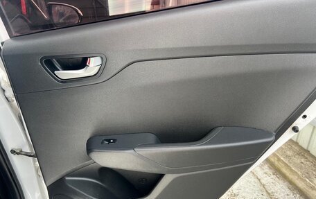 Hyundai Solaris II рестайлинг, 2021 год, 1 800 000 рублей, 26 фотография