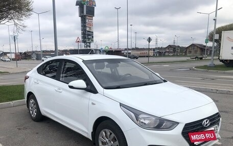 Hyundai Solaris II рестайлинг, 2017 год, 1 200 000 рублей, 3 фотография