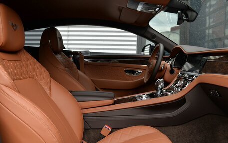 Bentley Continental GT III, 2020 год, 25 000 000 рублей, 26 фотография