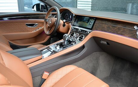 Bentley Continental GT III, 2020 год, 25 000 000 рублей, 34 фотография