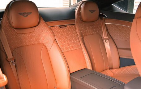 Bentley Continental GT III, 2020 год, 25 000 000 рублей, 37 фотография