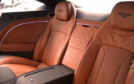 Bentley Continental GT III, 2020 год, 25 000 000 рублей, 33 фотография