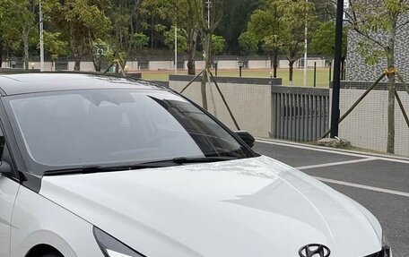 Hyundai Elantra, 2022 год, 1 450 000 рублей, 8 фотография