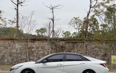 Hyundai Elantra, 2022 год, 1 450 000 рублей, 7 фотография