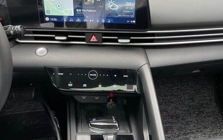 Hyundai Elantra, 2022 год, 1 450 000 рублей, 23 фотография