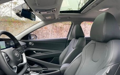 Hyundai Elantra, 2022 год, 1 450 000 рублей, 19 фотография